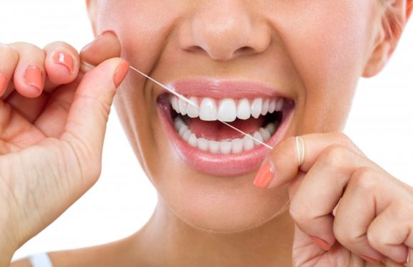 What are Common Mistakes to Avoid While Flossing? 