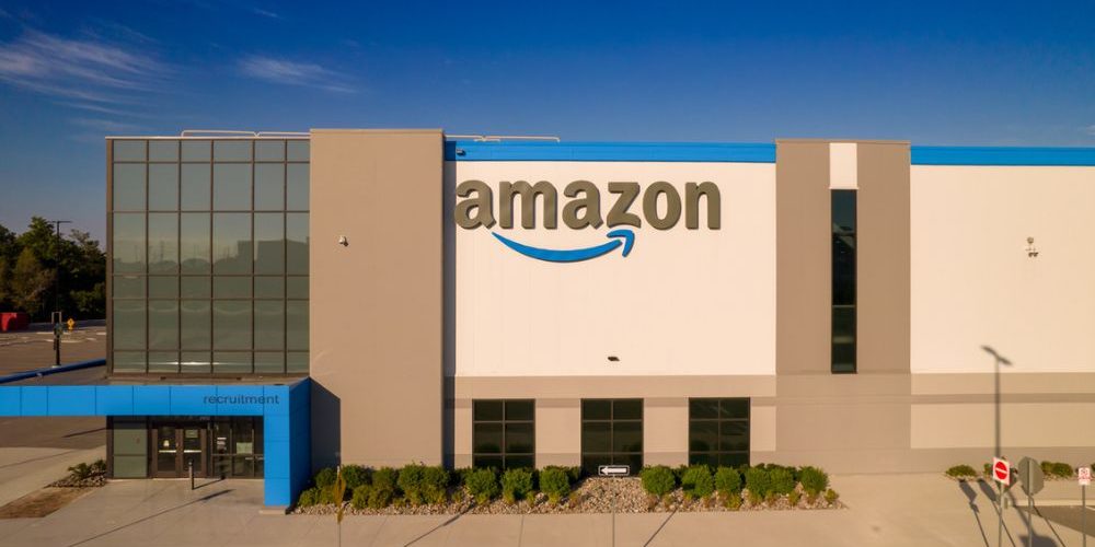 How Amazon agencies manage cross-marketplace expansion?